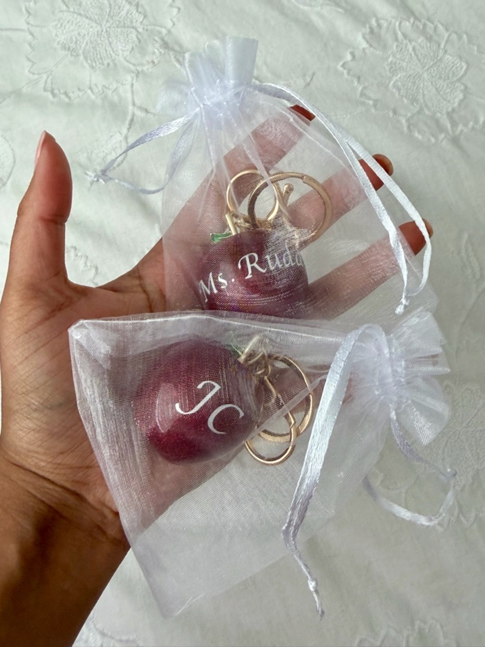 Personalized Custom Handmade Keychains Resin Shiny Apple for Teachers Gifts